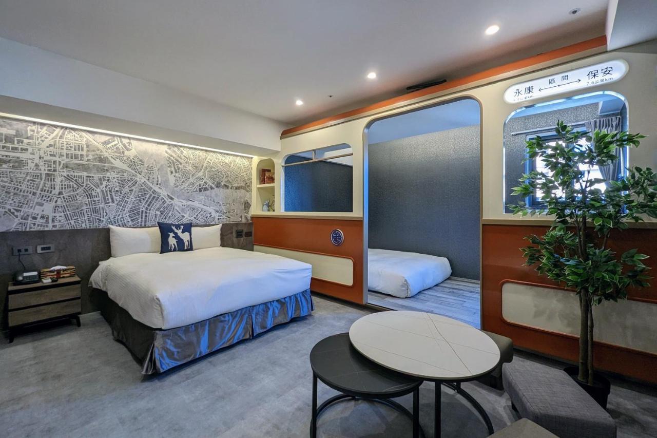 K Hotel - Yizhong Đài Trung Ngoại thất bức ảnh