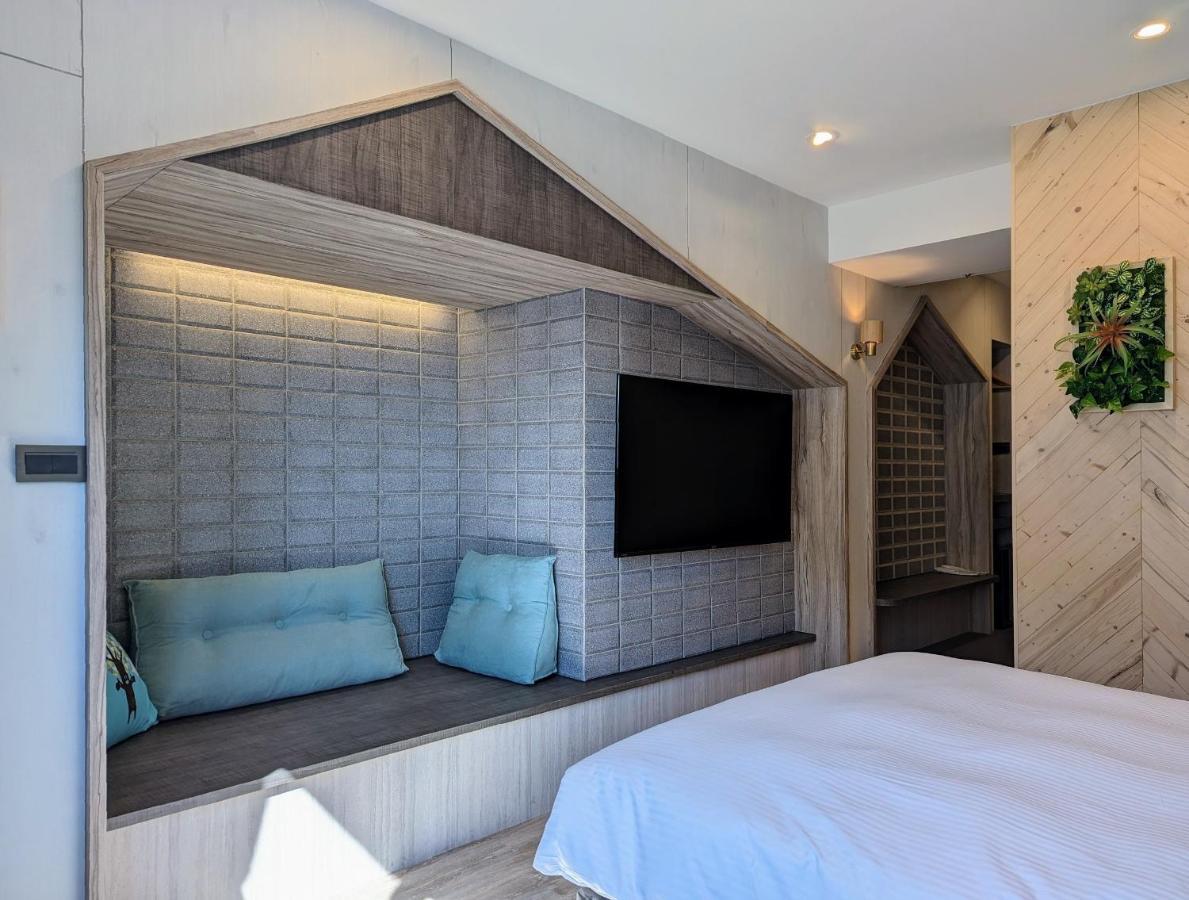 K Hotel - Yizhong Đài Trung Ngoại thất bức ảnh